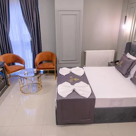 Zarasuit Hotell 2*
