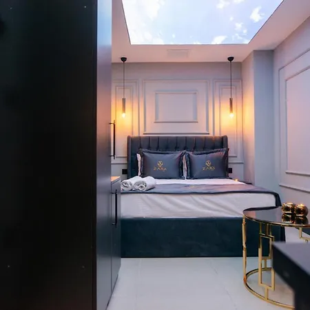 Zarasuit Hotell 2*